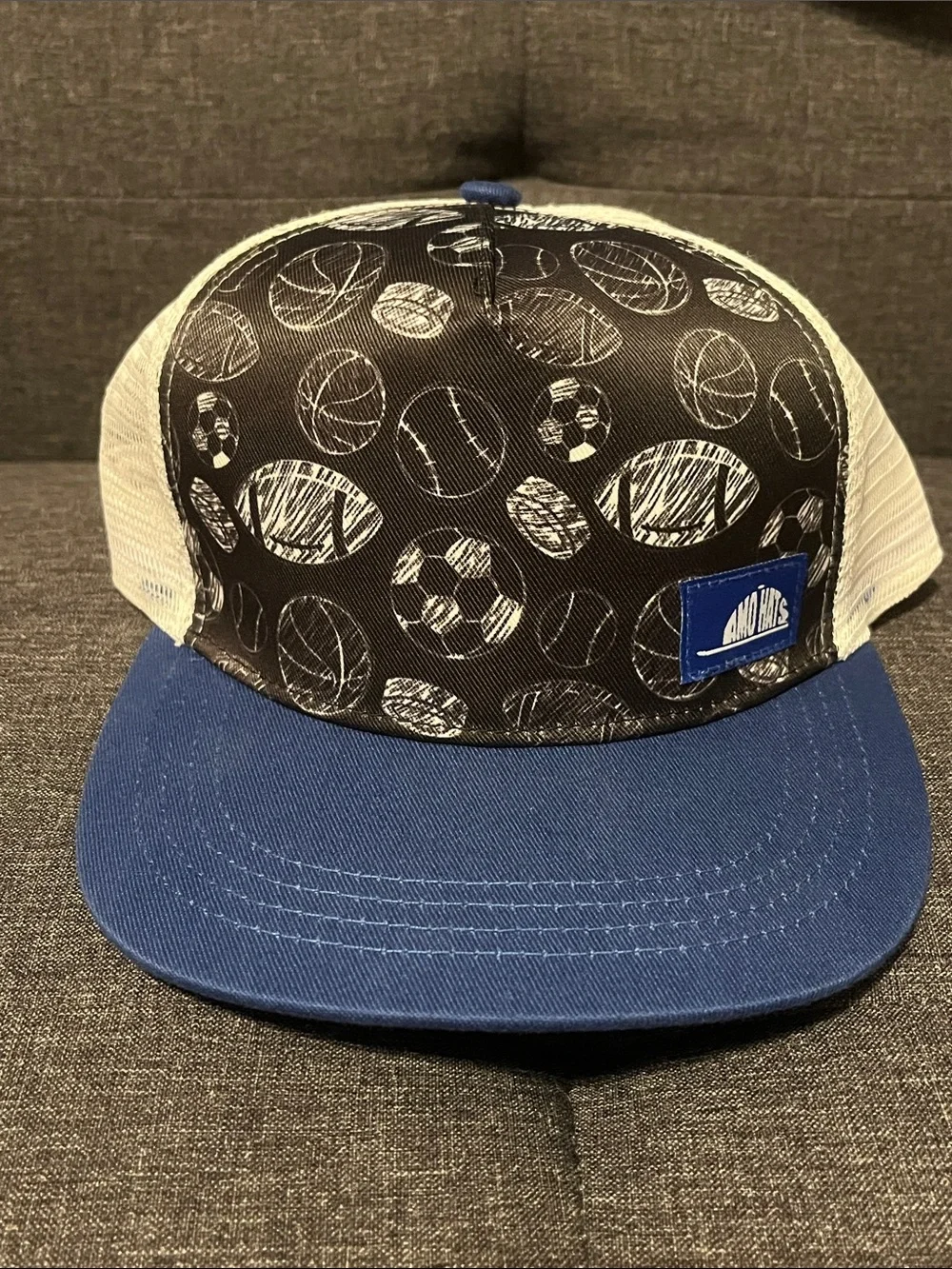 Amo Youth Hat